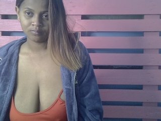 Bellalabelle's Live Webcam