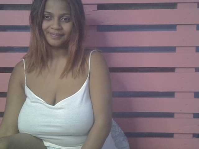Bellalabelle live cam on BongaCams