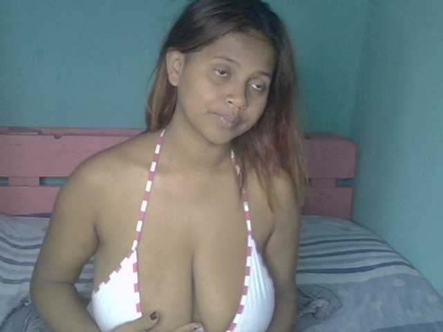 Bellalabelle live cam on BongaCams