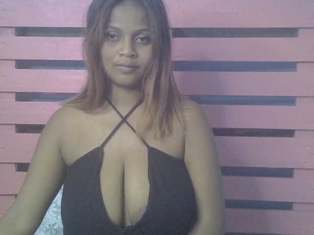 Bellalabelle live cam on BongaCams