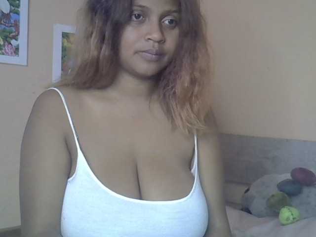 Bellalabelle live cam on BongaCams