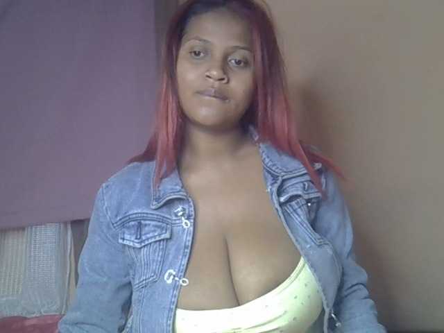 Bellalabelle live cam on BongaCams