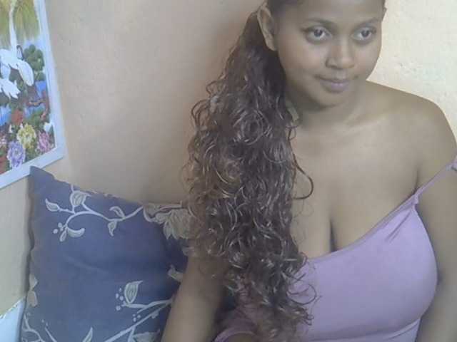 Bellalabelle live webcam show