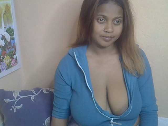 Bellalabelle live webcam show