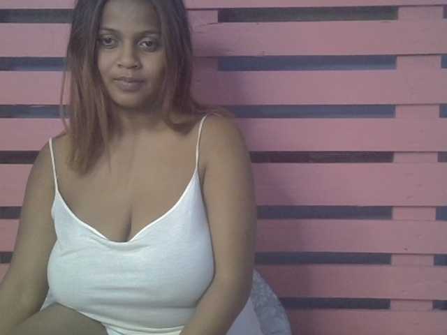 Bellalabelle live cam on BongaCams