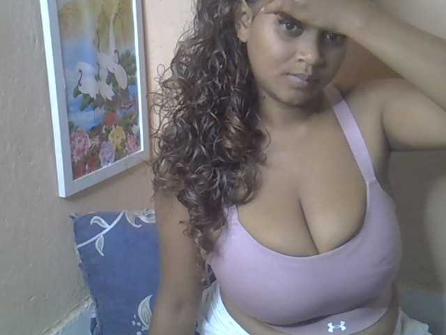 Bellalabelle live cam on BongaCams
