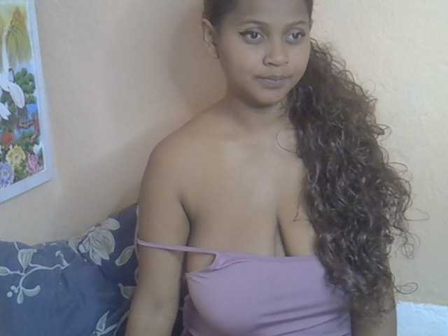 Bellalabelle live webcam show