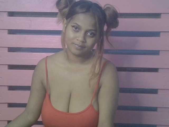 Bellalabelle live cam on BongaCams