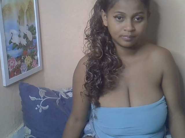 Bellalabelle live cam on BongaCams