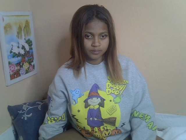 Bellalabelle live webcam show