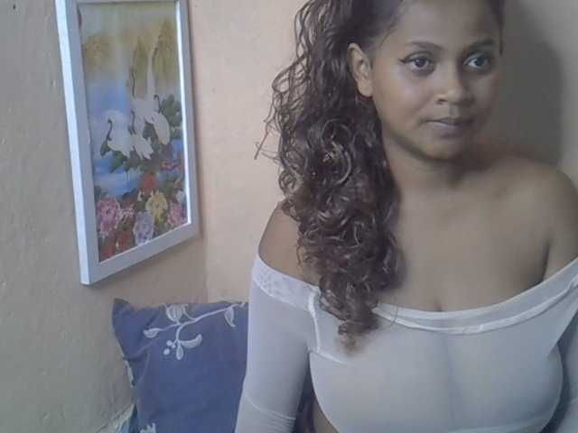 Bellalabelle live cam on BongaCams