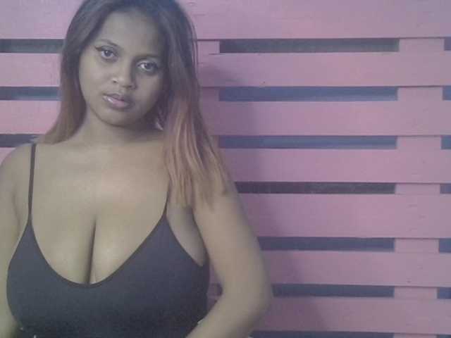 Bellalabelle webcam