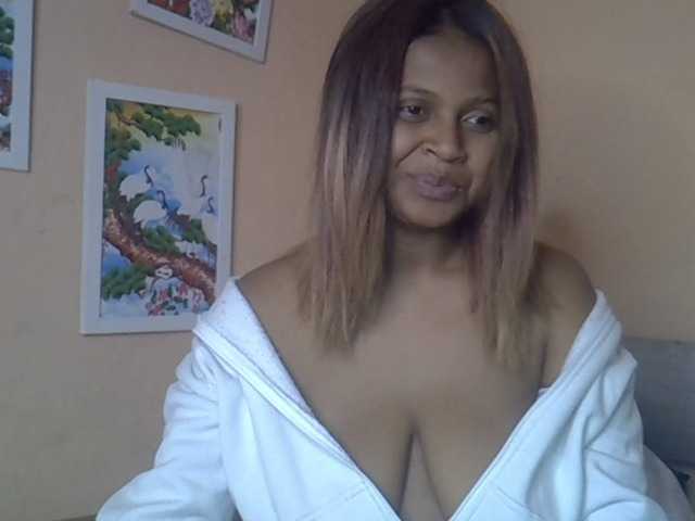 Bellalabelle live cam on BongaCams