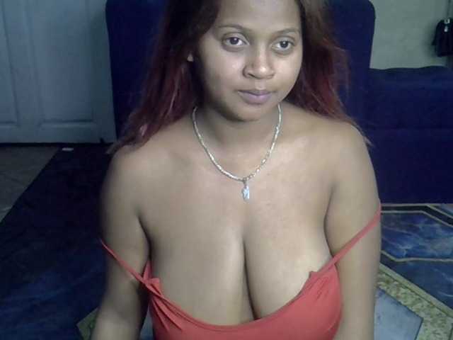 le modèle Bellalabelle est en webcam porno dans un show sur le site bongacams, il possède les tags suivants: Ebony,Redhead,Trimmed