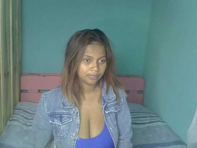 Bellalabelle live cam on BongaCams