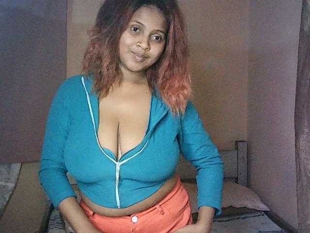 Bellalabelle live cam on BongaCams