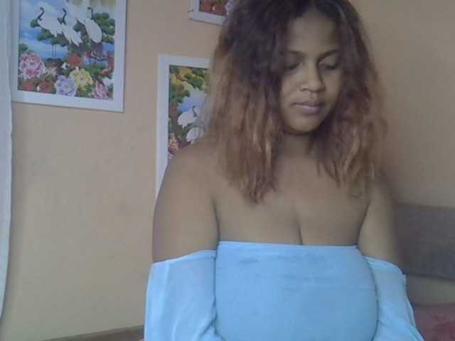 Bellalabelle live cam on BongaCams