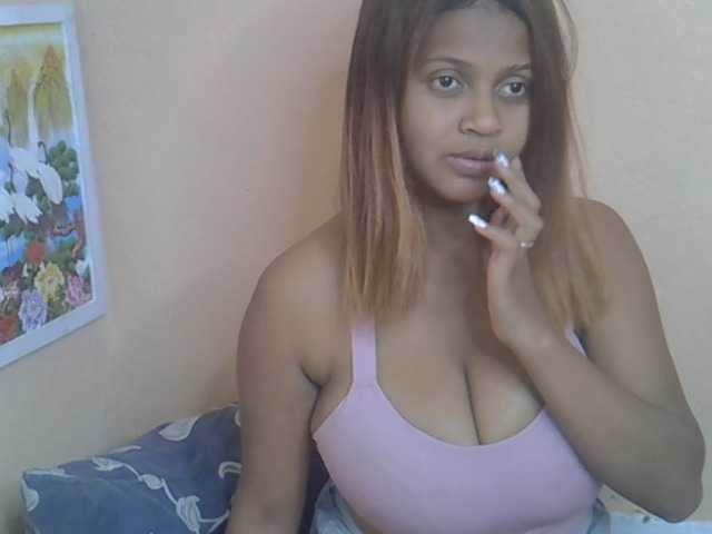 Bellalabelle live webcam show