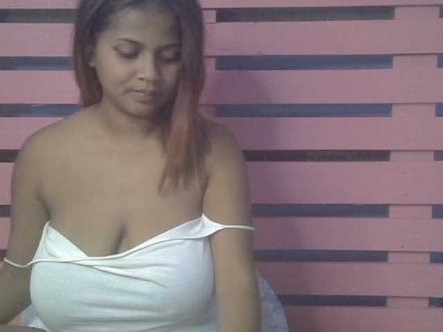 Bellalabelle live cam on BongaCams