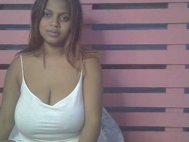 Bellalabelle live cam on BongaCams
