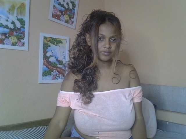 Bellalabelle live cam on BongaCams