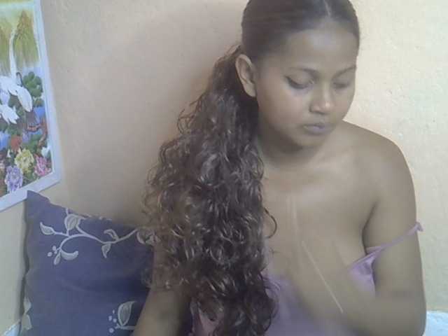 Bellalabelle live webcam show