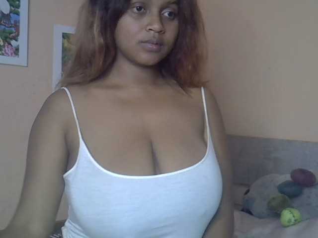 Bellalabelle live cam on BongaCams