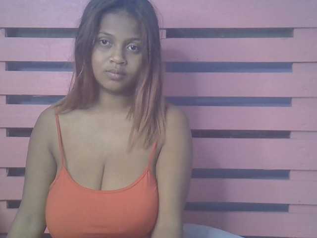 Bellalabelle live cam on BongaCams