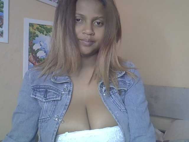 Bellalabelle live cam on BongaCams