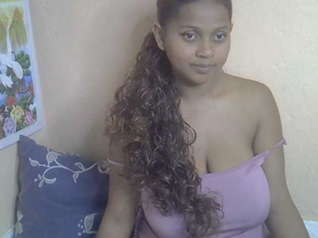 Bellalabelle live webcam show