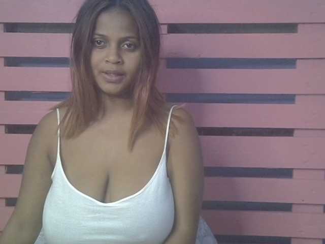 Bellalabelle live cam on BongaCams