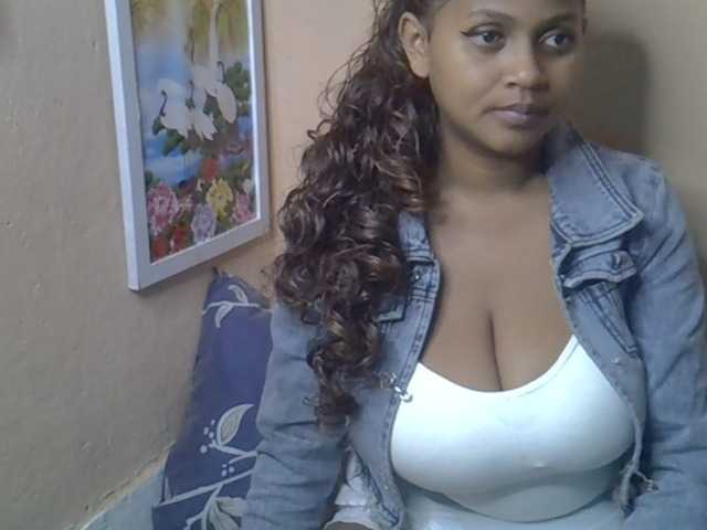 Bellalabelle live cam on BongaCams