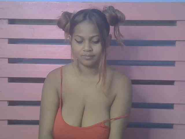 Bellalabelle webcam