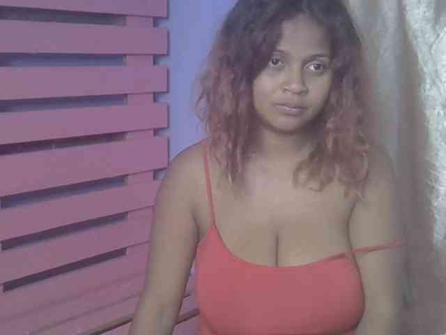 Bellalabelle webcam