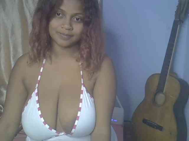 Bellalabelle webcam