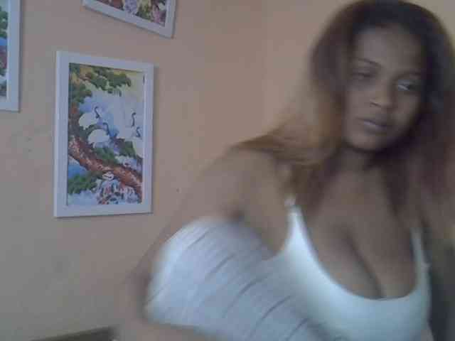 Bellalabelle webcam