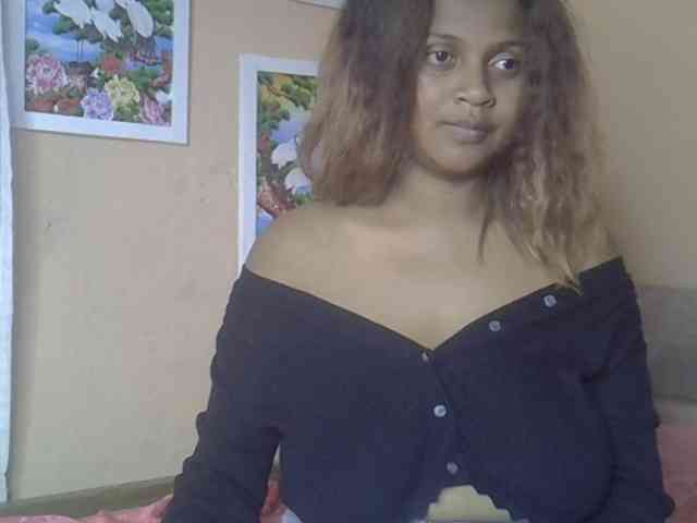 Bellalabelle webcam