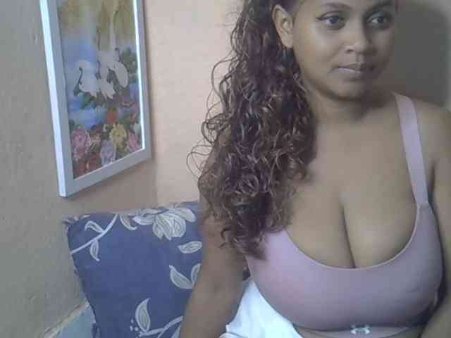 Bellalabelle webcam