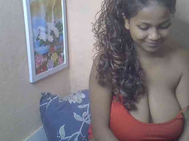 Bellalabelle webcam