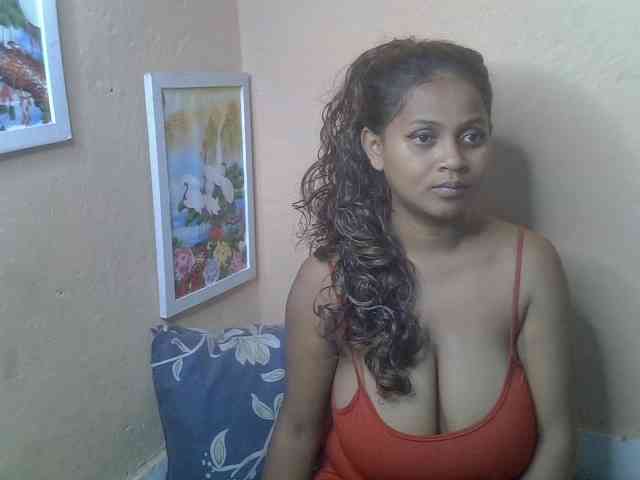 Bellalabelle webcam