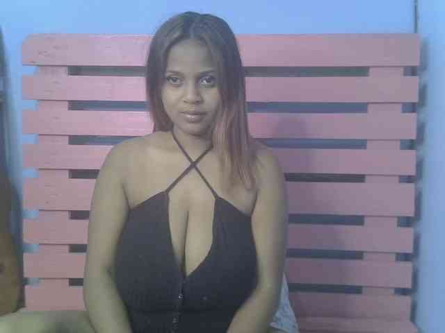 Bellalabelle webcam