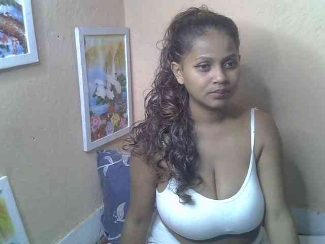 Bellalabelle webcam