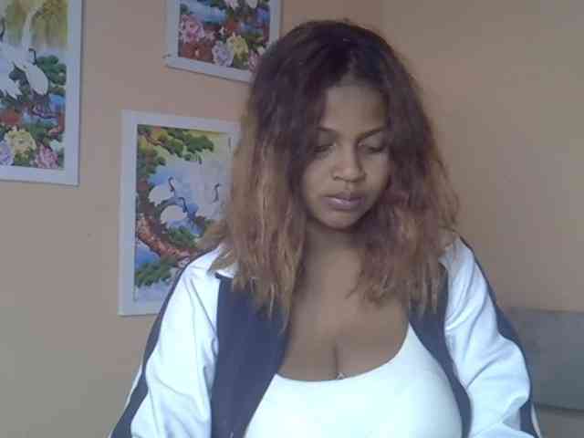Bellalabelle webcam