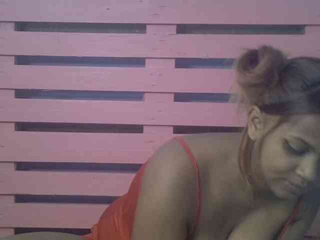 Bellalabelle webcam