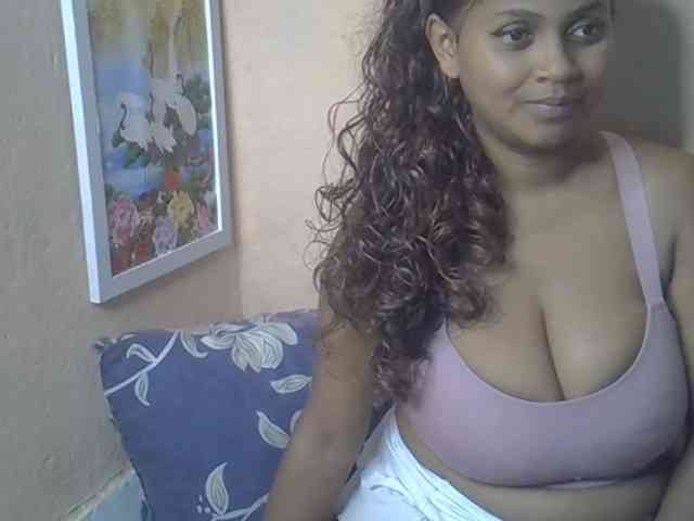 Bellalabelle webcam