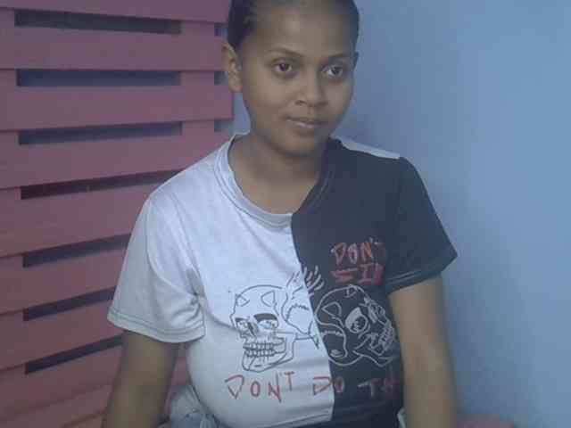 Bellalabelle webcam