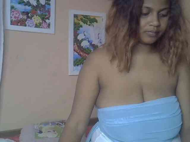 Bellalabelle webcam