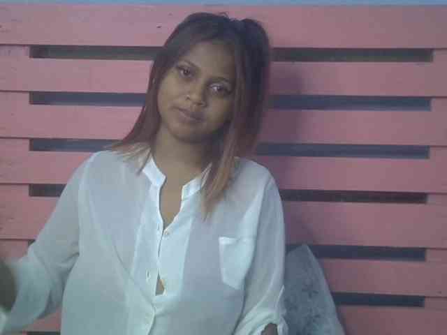 Bellalabelle webcam