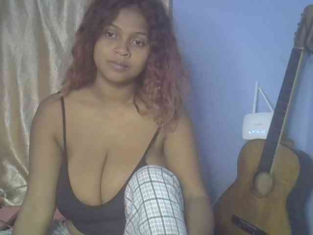 Bellalabelle webcam