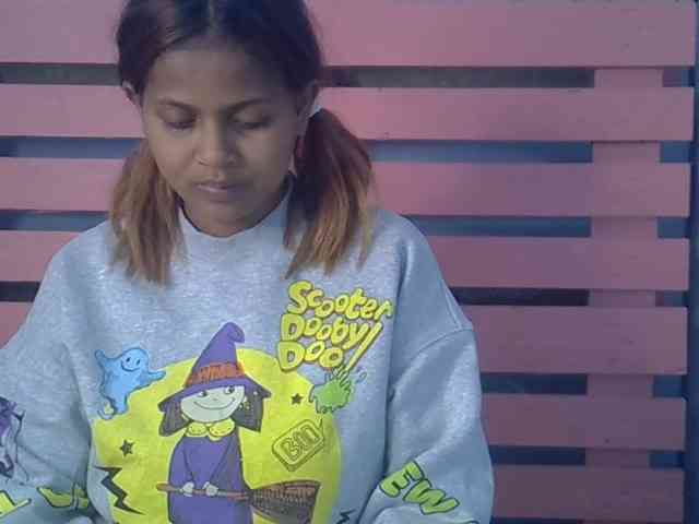Bellalabelle webcam